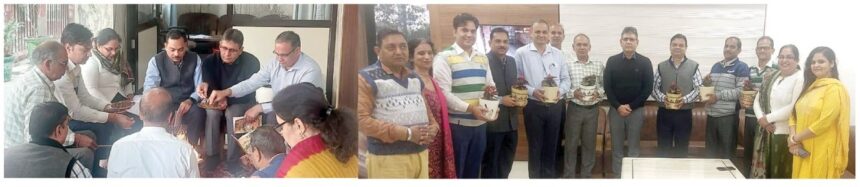 दिसम्बर मास में जन्में दयानंद महाविद्यालय के शिक्षक और गैर शिक्षक बंधुओं के मंगलमयी जीवन के लिए हवन यज्ञ का आयोजन