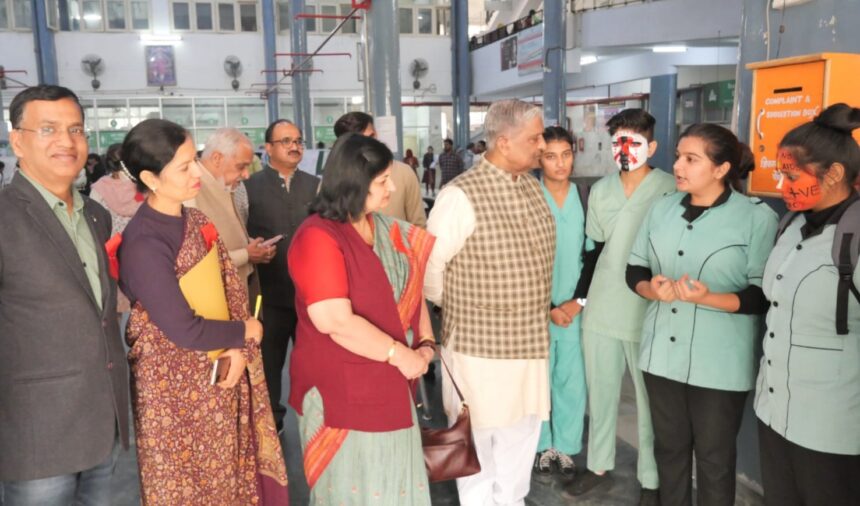 WhatsApp Image 2023-12-01 at 6.23.57 PM अग्रोहा मेडिकल में मनाया गया विश्व एड्स दिवस जागरूकता ही एड्स से बचाव का सर्वोत्तम उपचार: जगदीश मित्तल