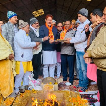 APRO Tohana 08 राम मंदिर सदियों के अखंड तप, त्याग और संकल्प का प्रतीक : चेयरमैन सुभाष बराला-चेयरमैन ने रामलला प्राण प्रतिष्ठा कार्यक्रम के उपलक्ष्य में रखे गये हवन यज्ञ और भंडारे में की शिरकत