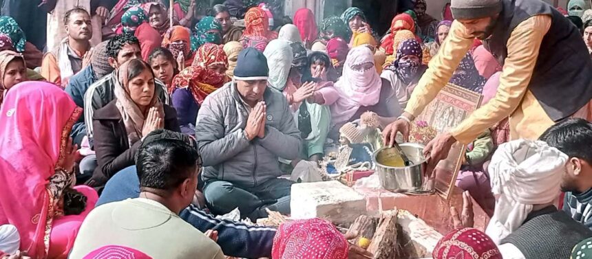 राम लला प्राण प्रतिष्ठा का दिन देशवासियों के लिए ऐतिहासिक व महत्वपूर्ण : आशा खेदड़-खेदड़ के शिव मंदिर में आयोजित हवन यज्ञ कार्यक्रम में जिला अध्यक्ष सहित सैंकड़ों ग्रामीण हुए शामिल–जिलेभर में अनेक स्थानों पर हुए हवन, पूजन, भंडारा व प्रसाद वितरण का कार्यक्रम-