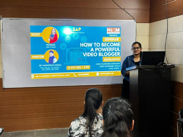 muskan seminar डिजिटल मार्केटिंग सेमिनार फेस्ट 2022 चरण -2: वीडियो ब्लॉगिंग के माध्यम से, आप अपने उपयोगकर्ता को अधिक आसानी से जोड़ सकते हैं, मुस्कान शर्मा ने कहा