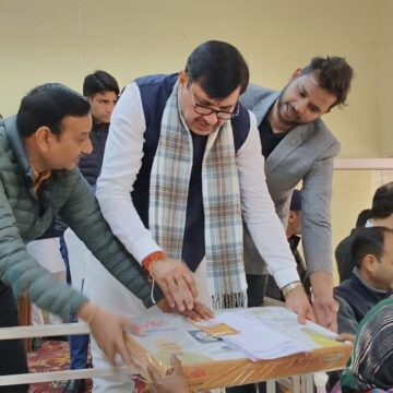 AIPRO (9) जनता के विकास पर खरा उतरे अधिकारी: देवेंद्र सिंह बबली-विकास एवं पंचायत मंत्री ने अधिकारियों की बैठक लेकर की विकास कार्यों की समीक्षा-आगामी जनसंवाद कार्यक्रमों में किए जाएँगे उद्घाटन और शिलान्यास