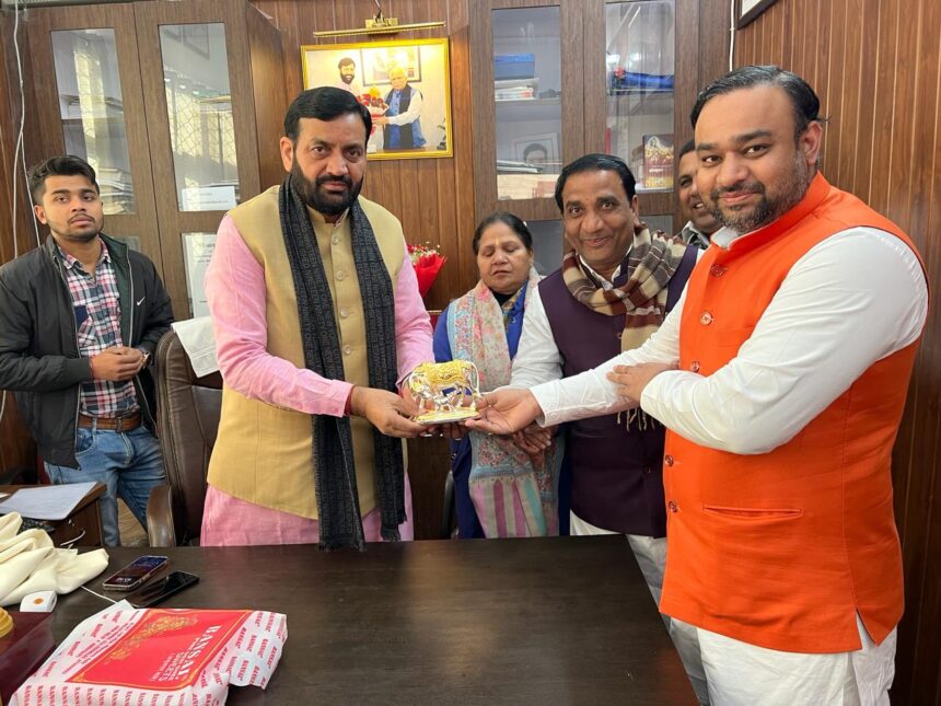 IMG-20240206-WA0028 हरीश वर्मा ने भाजपा के प्रदेशाध्यक्ष नायब सैनी से दिल्ली में उन के आवास पर की शिष्टाचार मुलाकात
