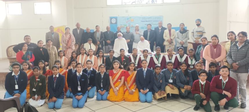 अणुव्रत समिति द्वारा आयोजित प्रदेश स्तरीय प्रतियोगिताओं में विद्यार्थियों ने दिखाई प्रतिभाअणुव्रत समिति की प्रदेश स्तरीय लेखन, चित्रकला, गायन, भाषण व कविता स्पर्धा में बच्चों ने लिया बढ़-चढ़ कर लिया हिस्सारचनात्मक व सकारात्मक सोच से हर मुकाम हासिल करना संभव : तरुण जैन