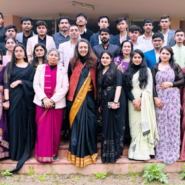 दिग्विजय मैमोरियल स्कूल में विदाई समारोह का आयोजन