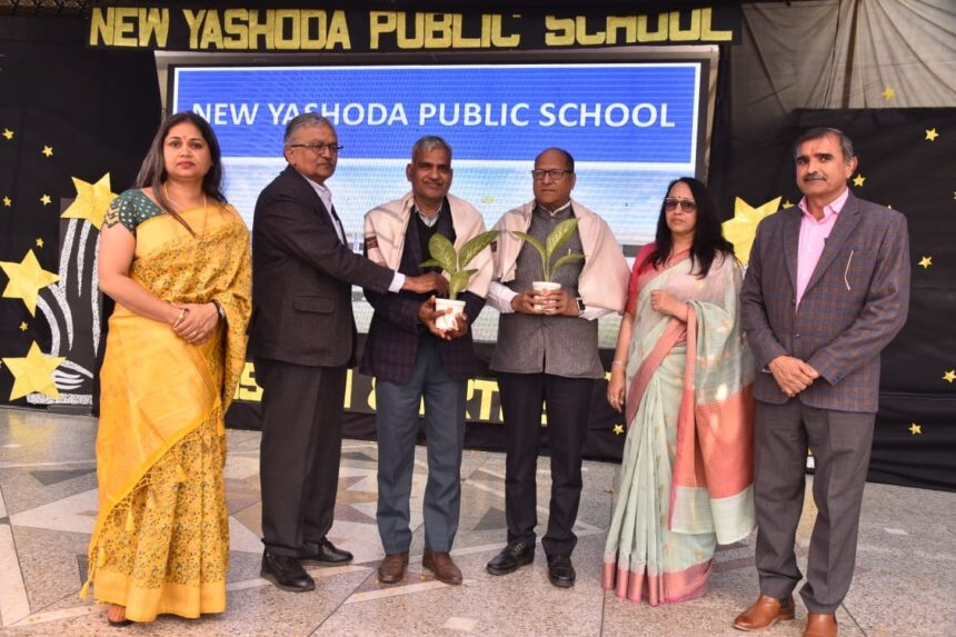 Photo NYPS (4) न्यू यशोदा पब्लिक स्कूल में स्कूल संस्थापिका यशोदा माथुर की 99वीं जयंती व वार्षिक उत्सव धूमधाम से मनाया गया