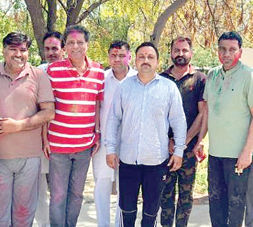 काठ मंडी में होली मिलन समारोह का आयोजन