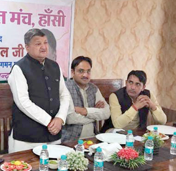 राज्यसभा सांसद डॉ. नरेश अग्रवाल ने लोकहित मंच, हांसी के सदस्यों से की मुलाकात