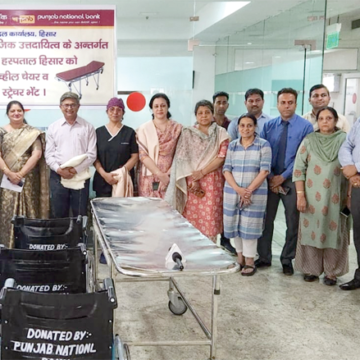PNB copy पंजाब नैशनल बैंक द्वारा जिंदल हॉस्पिटल, हिसार में आयोजित की गई सीएसआर गतिविधि