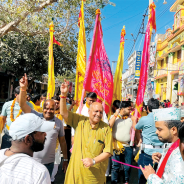 श्री श्याम मित्र मण्डल ने खाटू के लिए किए 6 डाक निशान रवाना 