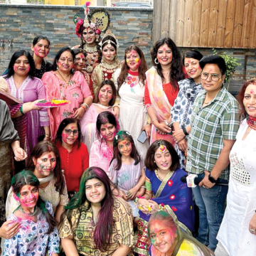 नारी नारायणी फाउंडेशन ने धूमधाम से मनाया होली पर्व