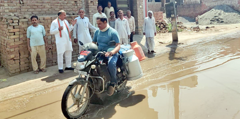 Bhpipder gangwa copy गली में भरा सीवरेज का पानी, जनता परेशान