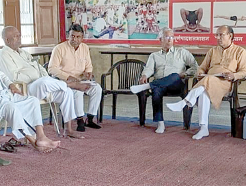 Khowal copy गुरुकुल आर्यनगर में बैठक आयोजित करके पूर्व मंत्री हरि सिंह सैनी के निधन पर जताया शोक