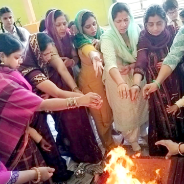 LSD School copy एलडीएसडी व पीसीएसडी सीनियर सेकेंडरी स्कूल में नए सत्र के शुभारंभ पर हवन आयोजित