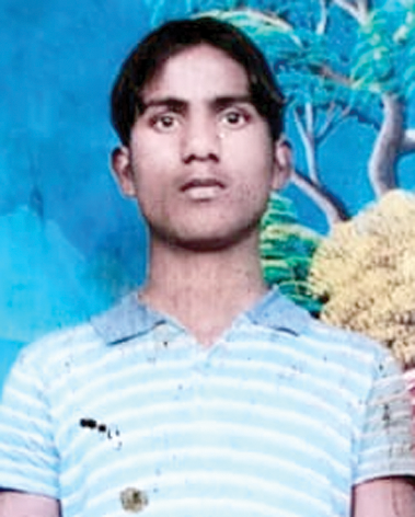 Sar copy (1) युवक का गला सड़ा शव बरामद