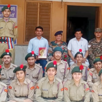 SD Scool copy (1) एसडी मॉडर्न पब्लिक स्कूल में पहुंचे एनसीसी बटालियन कमान अधिकारी कर्नल रणधीर सिंह