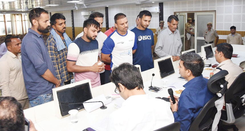 DC copy (3) जिले में महात्मा गांधी ग्रामीण बस्ती योजना के तहत पात्र नागरिकों को प्लॉट देने के लिए की जाएगी विभागीय समीक्षा : उपायुक्त प्रदीप दहिया