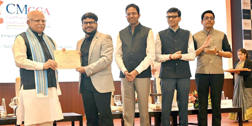 Manhor lala copy वर्तमान प्रशासनिक चुनौतियों का सामना करने के लिए नए युवा पेशेवरों का विजन अत्यंत महत्वपूर्ण : केंद्रीय मंत्री मनोहर लाल