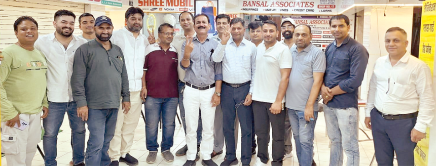 Ramesh Chug copy पुष्पा कॉम्प्लेक्स वेलफेयर सोसायटी का किया गठन, रमेश चुघ बने प्रधान