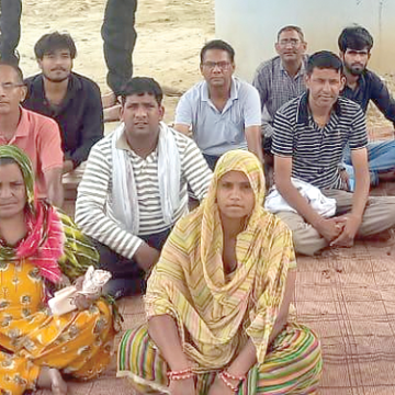 pool copy सूर्य नगर पुल व अंडरब्रिज निर्माण को लेकर मदद का सांकेतिक धरना