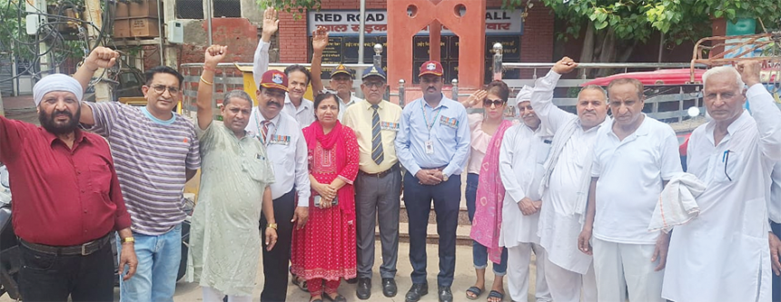 sheed copy शहीद भगत सिंह समिति ने मनाया 25वां कारिगल विजय दिवस
